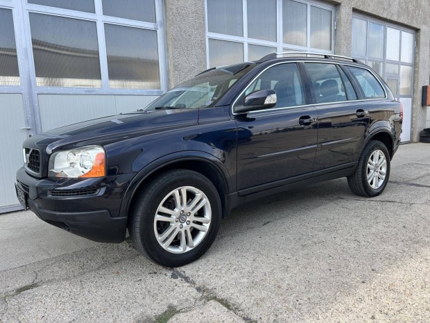 Volvo XC90 2.4 D [D5] Momentum 7 Szemlyes/Kzi...